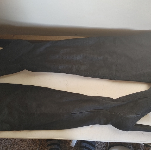 JustFab black faux suede over the knee boots - Picture 5 of 5